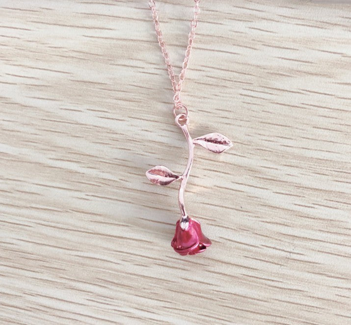 red rose pendant necklace
