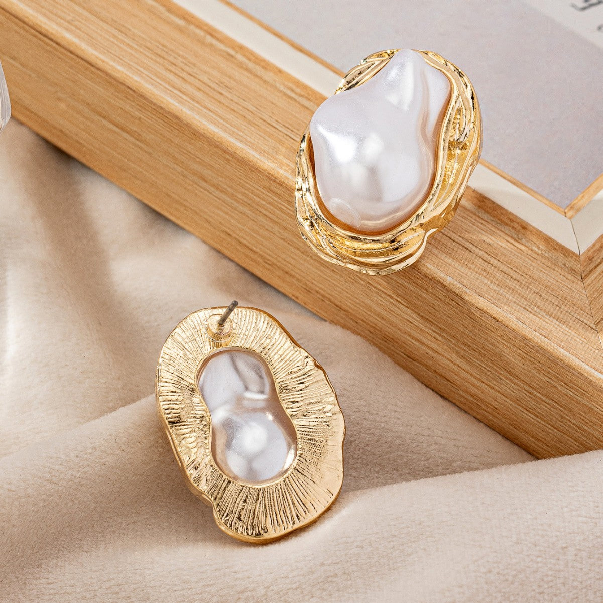 Retro shaped imitation pearl earrings