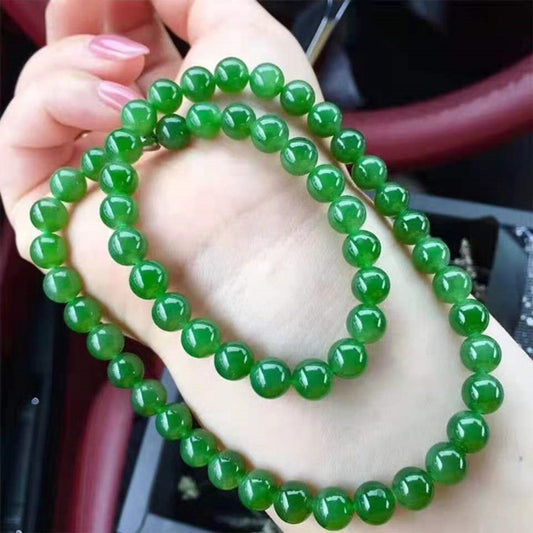 Pearl and jade necklace