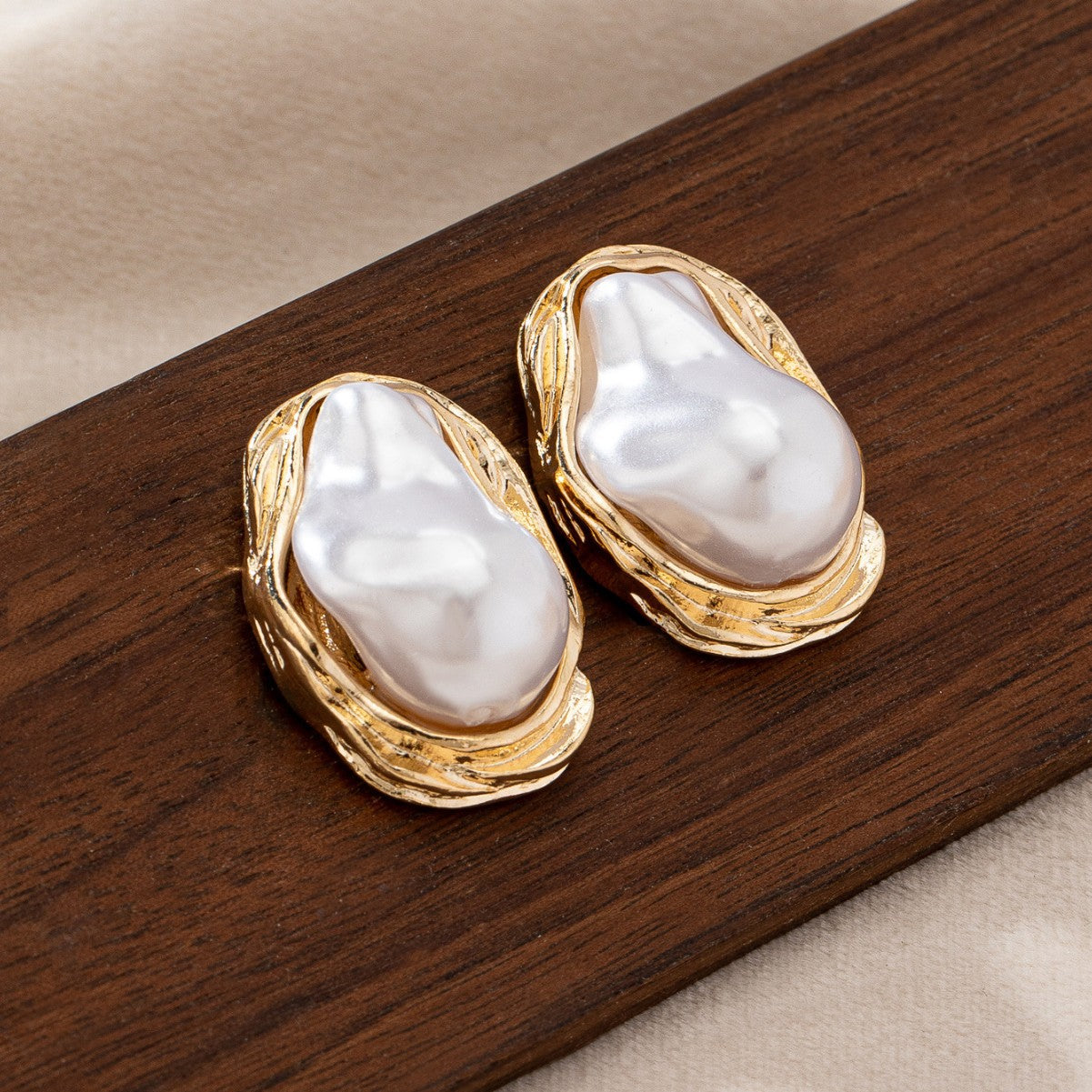 Retro shaped imitation pearl earrings